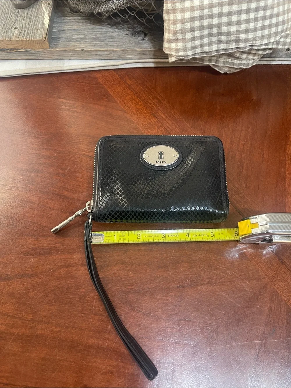 Fossil Keeper Snake Emboss Cow Hide Leather Wallet/Wristlet